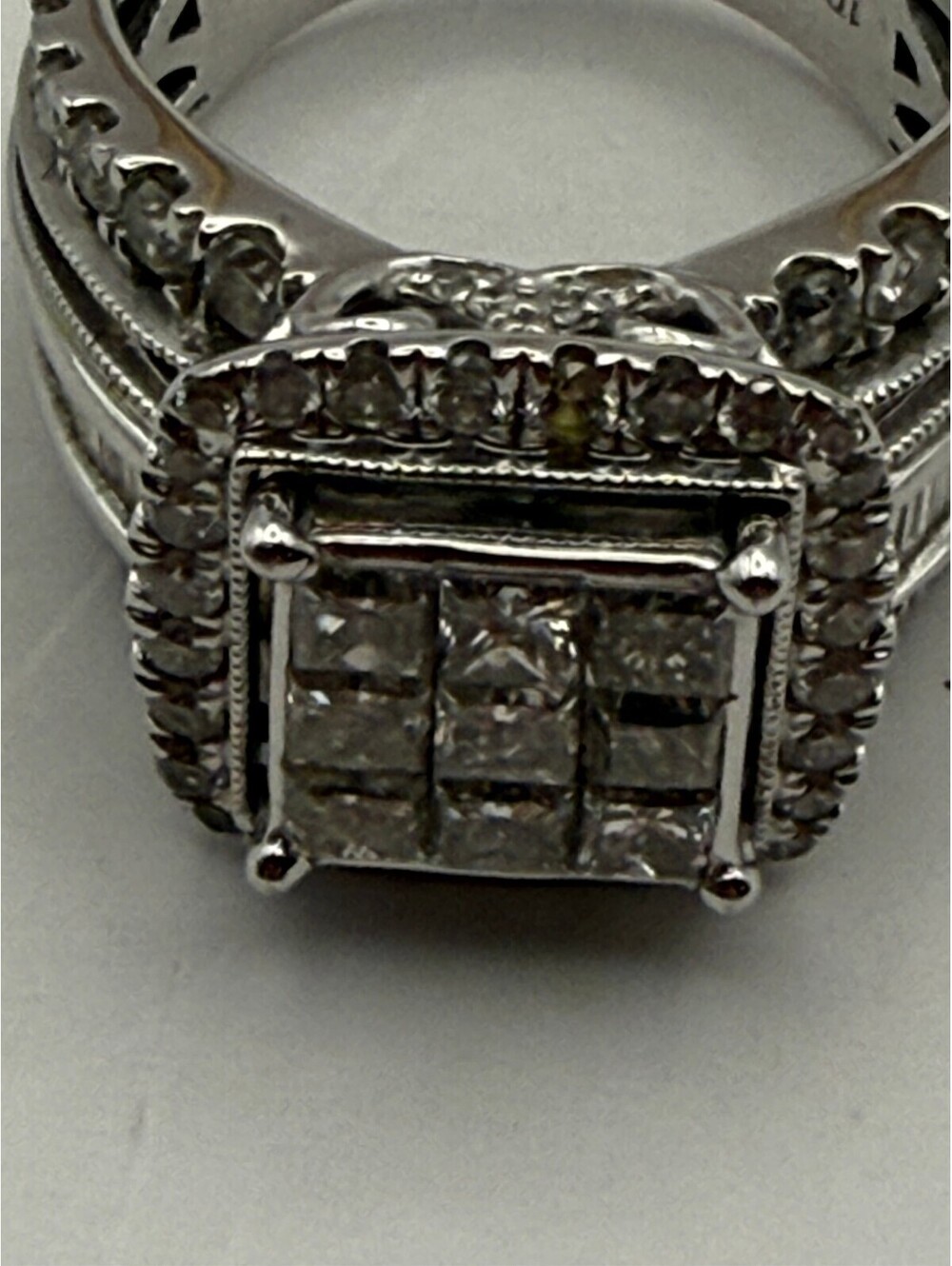 10K White Gold 2.61 CTW Diamond Ring Princess Baguette Round 9.1g Estate